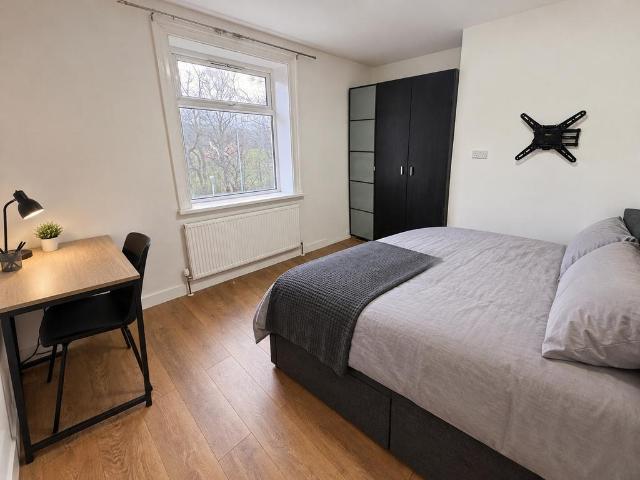 House for rent in Huddersfield, Kirklees