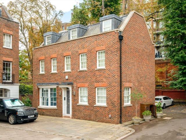 House for rent in Kensington, Greater London