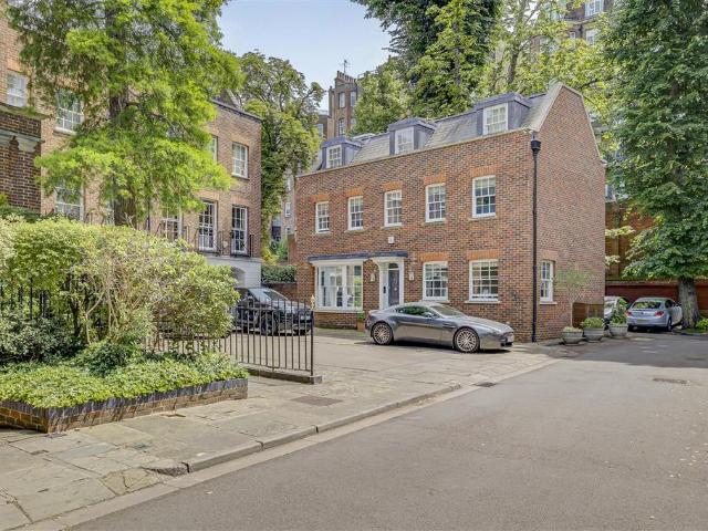 House for rent in Kensington, Greater London