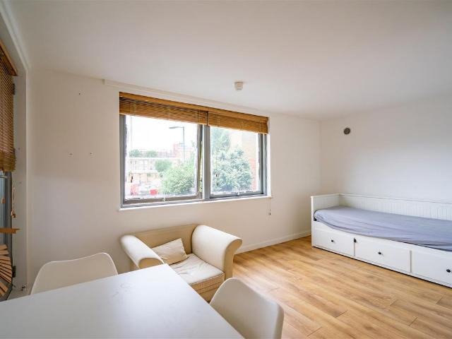 House for rent in Kentish Town, Greater London