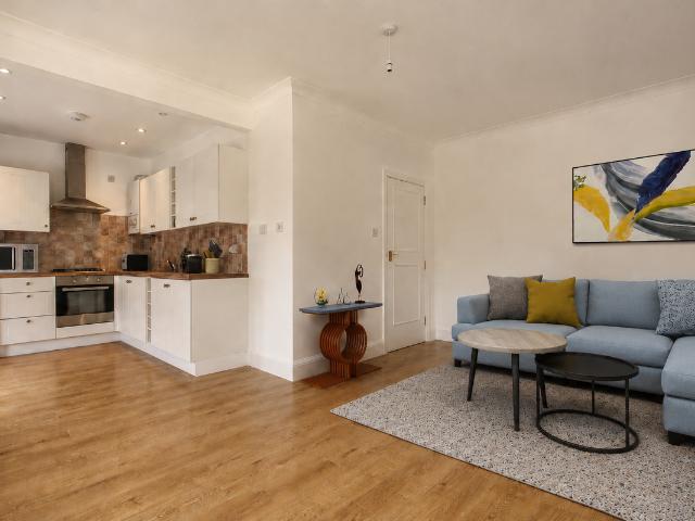 Apartment for rent in Golders Green, Greater London