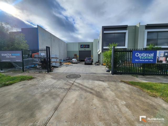 Warehouse for rent in Somerton, Victoria