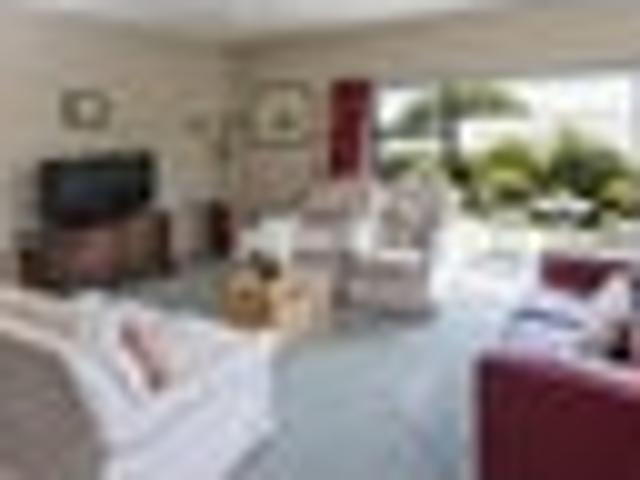 Townhouse for rent in Howick, Oroua County