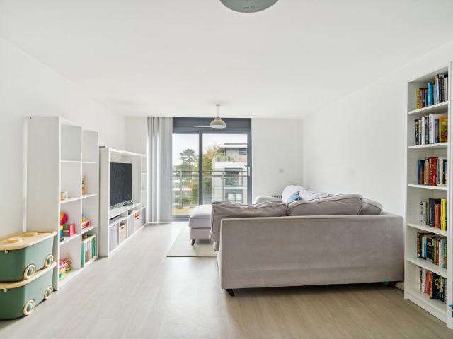 Apartment for rent in St Albans, Five Acres