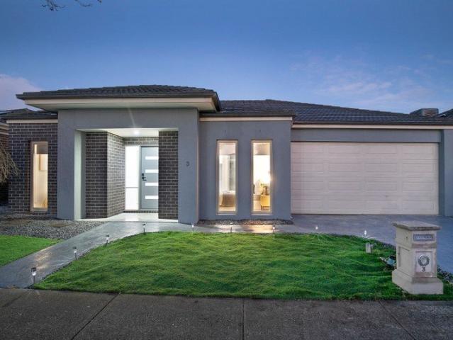 House for sale in Brimbank Gardens, Melbourne