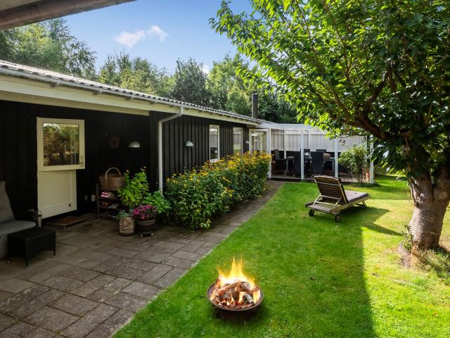Hus til salg i Udsholt Strand, Brøndby