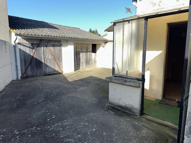 Maison vente à Montmorillon, Sommières-du-clain