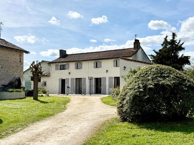 Maison vente à Montmorillon, Saint-maurice-la-clouère