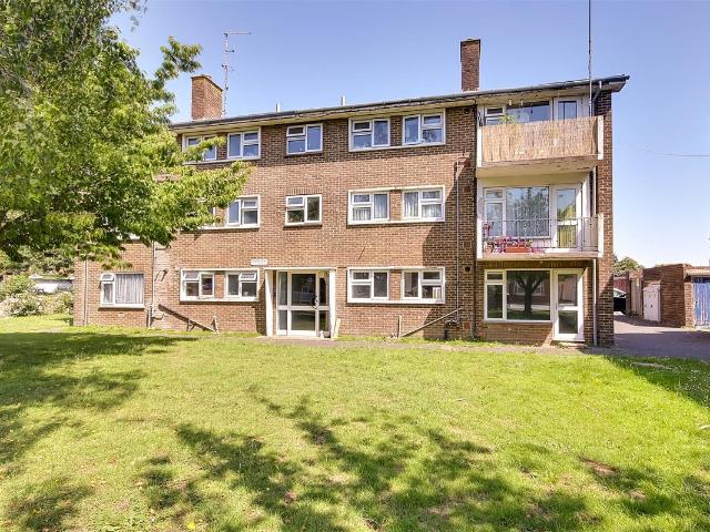 Apartment for rent in Fishersgate, West Sussex