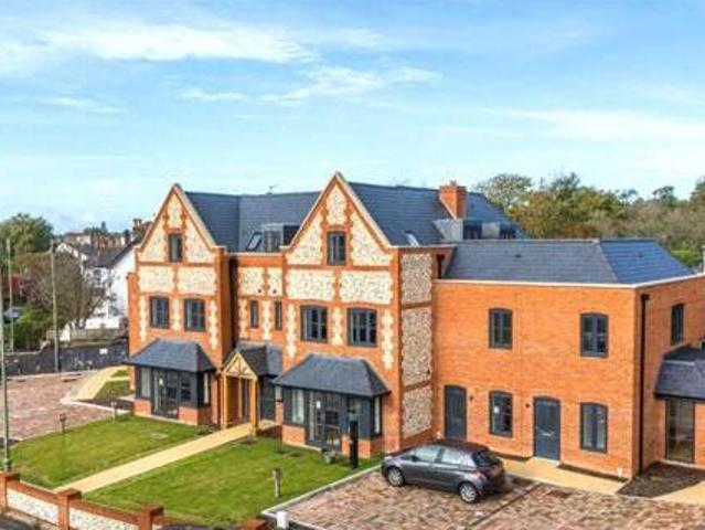 House for sale in Fishersgate, West Sussex