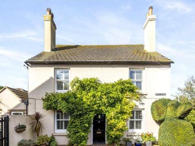 House for sale in Fishersgate, West Sussex
