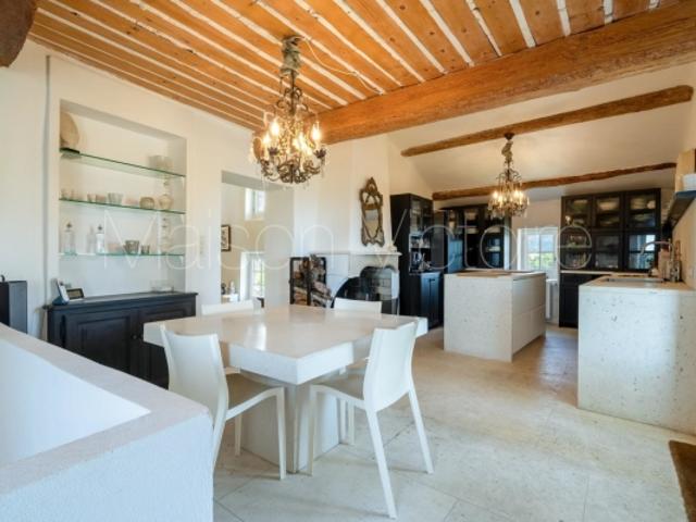 Maison vente à Apt, Ménerbes