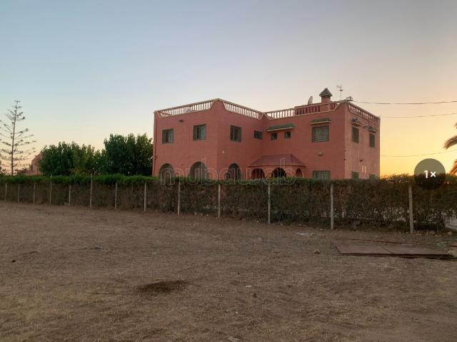 Villa location à Gharb-Chrarda-Beni Hssen