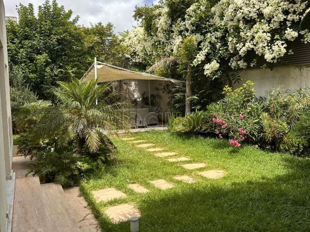 Villa vente à Anfa, Gharb-Chrarda-Beni Hssen