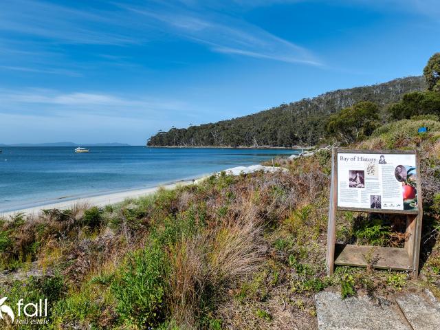 House for sale in Adventure Bay, Tasmania