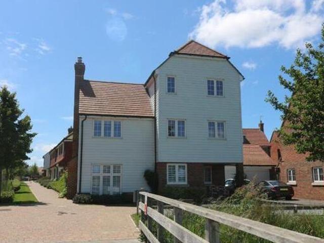 House for rent in Lyons, Greater London