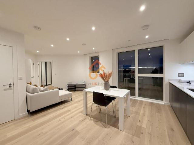 House for rent in Chalk Farm, Greater London
