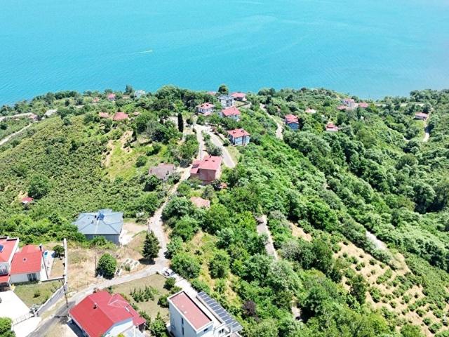 Çerli Mahallesi, Perşembe içerisinde satılık mülk