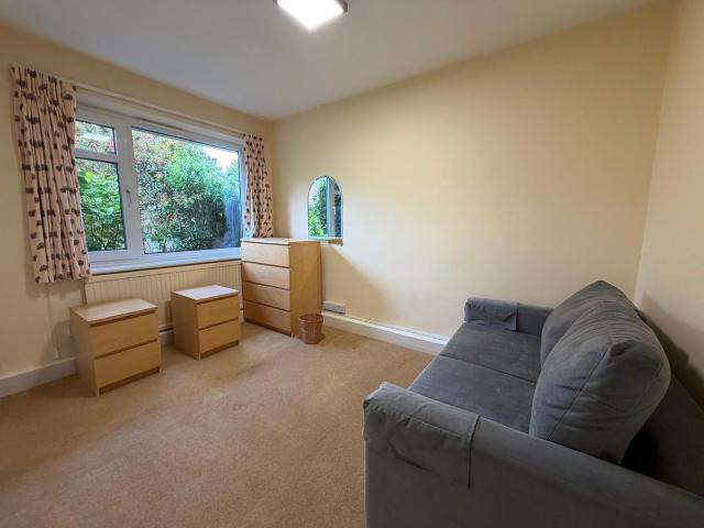 Room for rent in Greater London