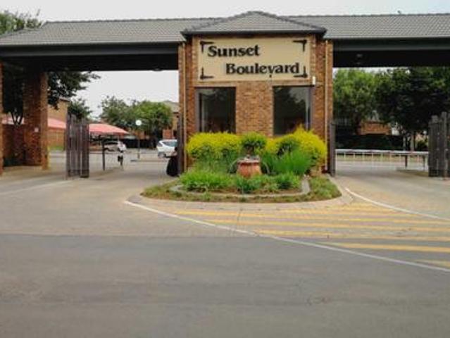 Townhouse for sale in Ekurhuleni, Gauteng