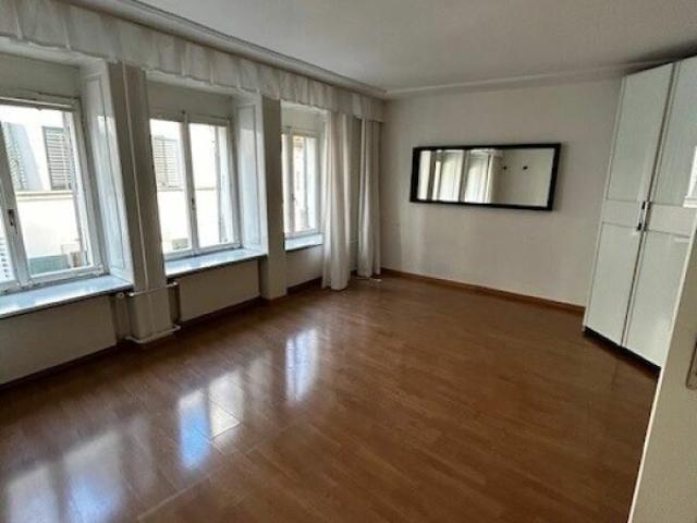 Apartment mieten in Einigen, Zürich