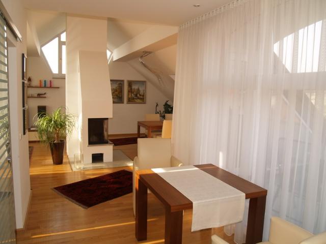 Dachgeschosswohnung mieten in München, Bayern