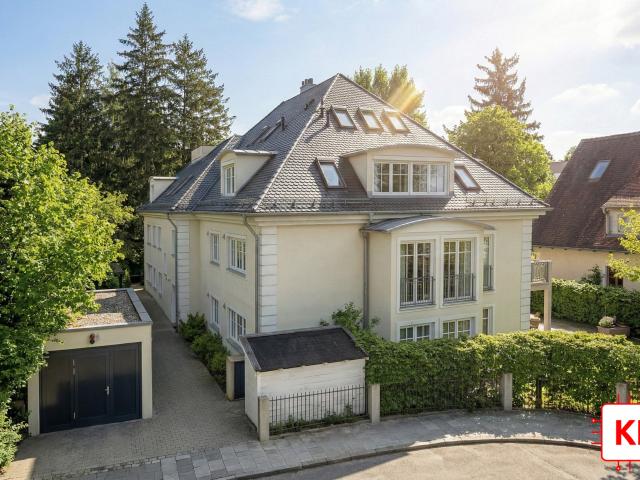 Dachgeschosswohnung kaufen in Thalkirchen-Obersendling-Forstenried-Fürstenried-Solln, München
