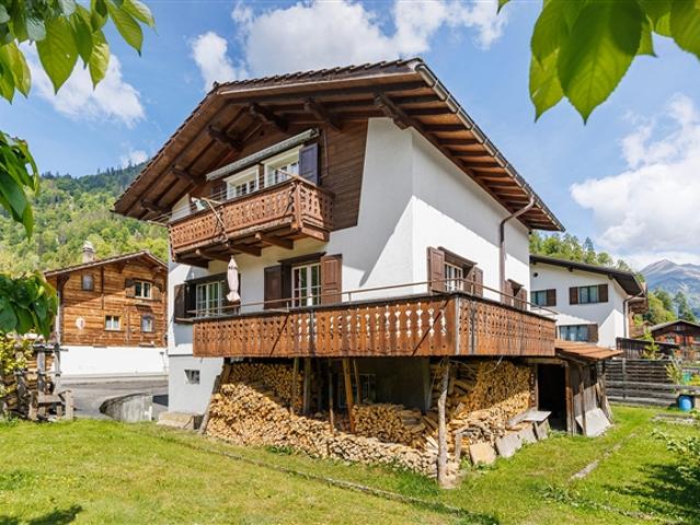 Einfamilienhaus kaufen in Jenaz, Graubünden