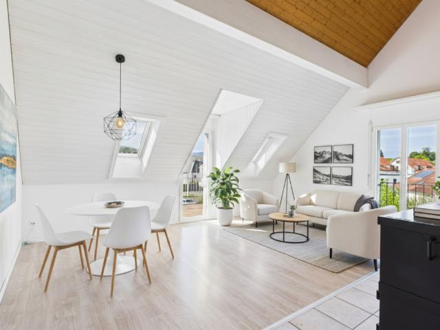 Dachwohnung kaufen in Hombrechtikon, Zürich