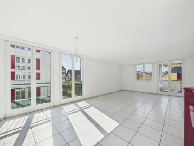Wohnung kaufen in Dachsen, Zürich