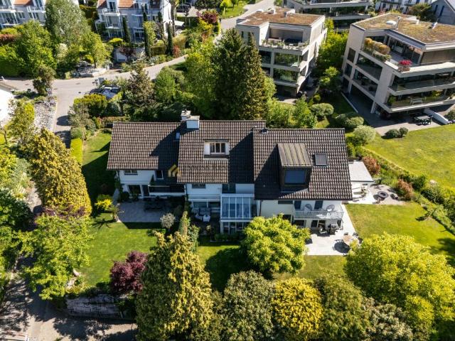 Reihenfamilienhaus kaufen in Herrliberg, Zürich