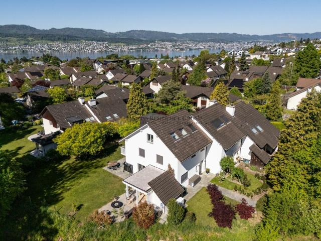 Reihenfamilienhaus kaufen in Herrliberg, Zürich