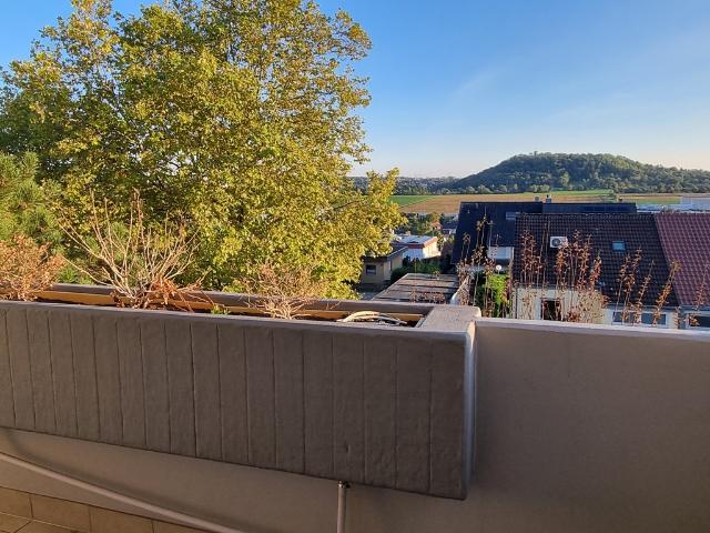 Dachgeschosswohnung kaufen in Tamm, Baden-Württemberg