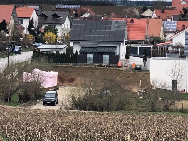 Erdgeschosswohnung mieten in Zolling, Bayern