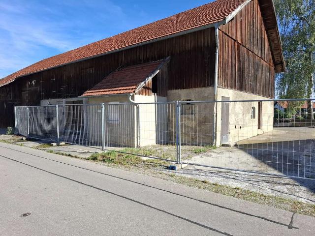Erdgeschosswohnung kaufen in Waalhaupten, Waal