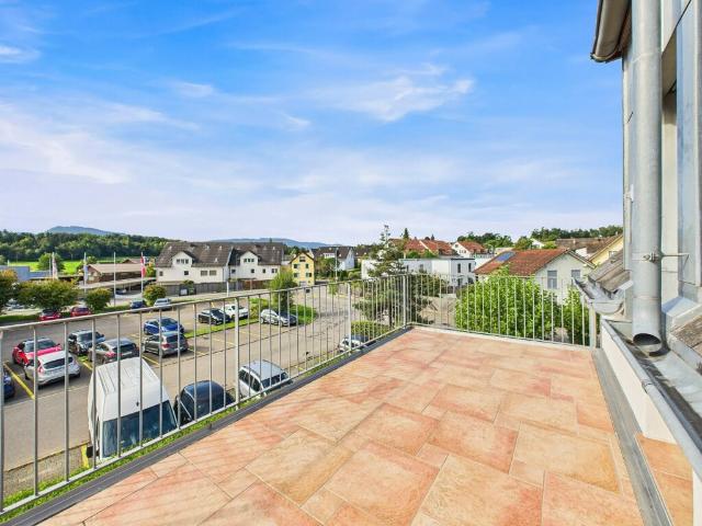 Dachwohnung kaufen in Hombrechtikon, Zürich