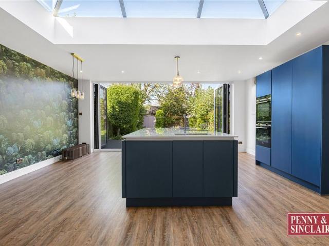 House for rent in Dunsden Green, Berrick Salome