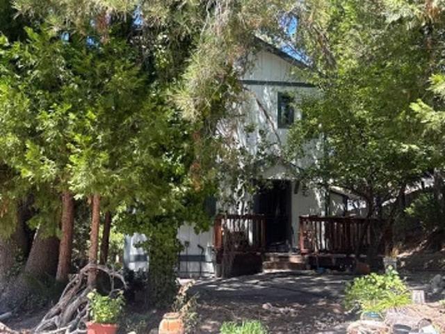 House for sale in Cedarpines Park, California