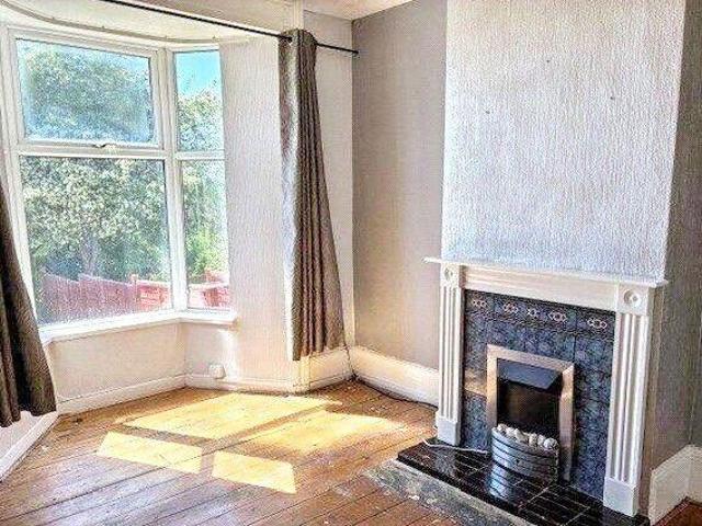 House for sale in Batley, West Yorkshire