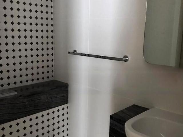Condominium for sale in Rochor