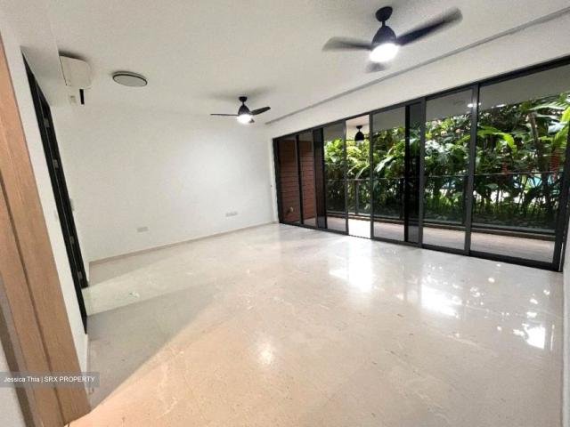 Condominium for sale in Rochor