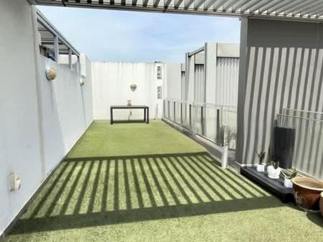 Condominium for sale in Rochor