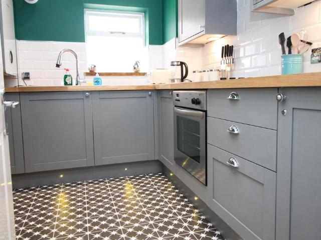 Apartment for rent in Falcon Lodge, Wales