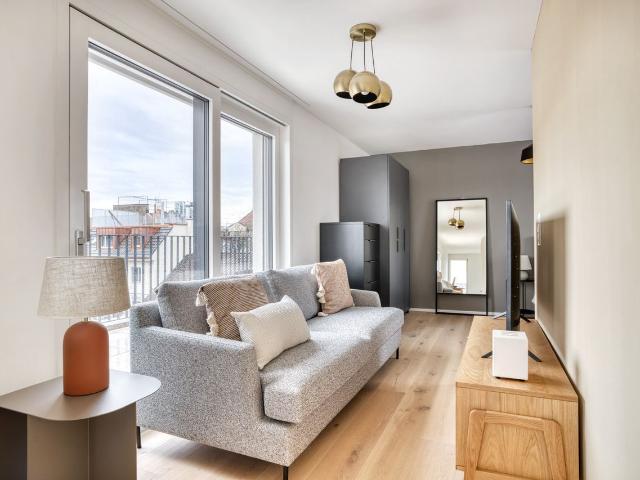 Apartment mieten in Einigen, Zürich