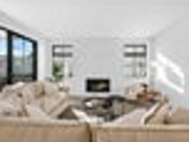 House for sale in Days Bay, Wellington