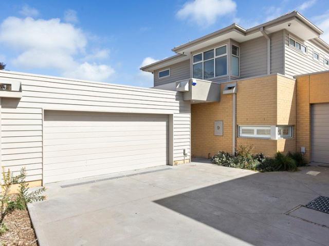 Townhouse for sale in Camerons Creek, Victoria