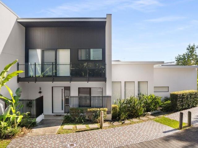 Townhouse for sale in Fernbrook, Queensland