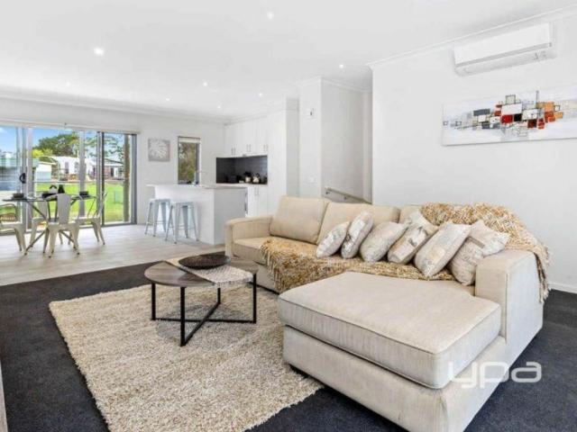 Townhouse for rent in Camerons Creek, Victoria