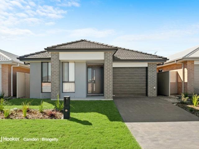 House for rent in Gregory Hills, Sydney