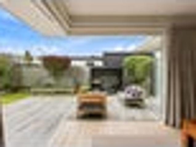 House for sale in Saint Albans, Canterbury